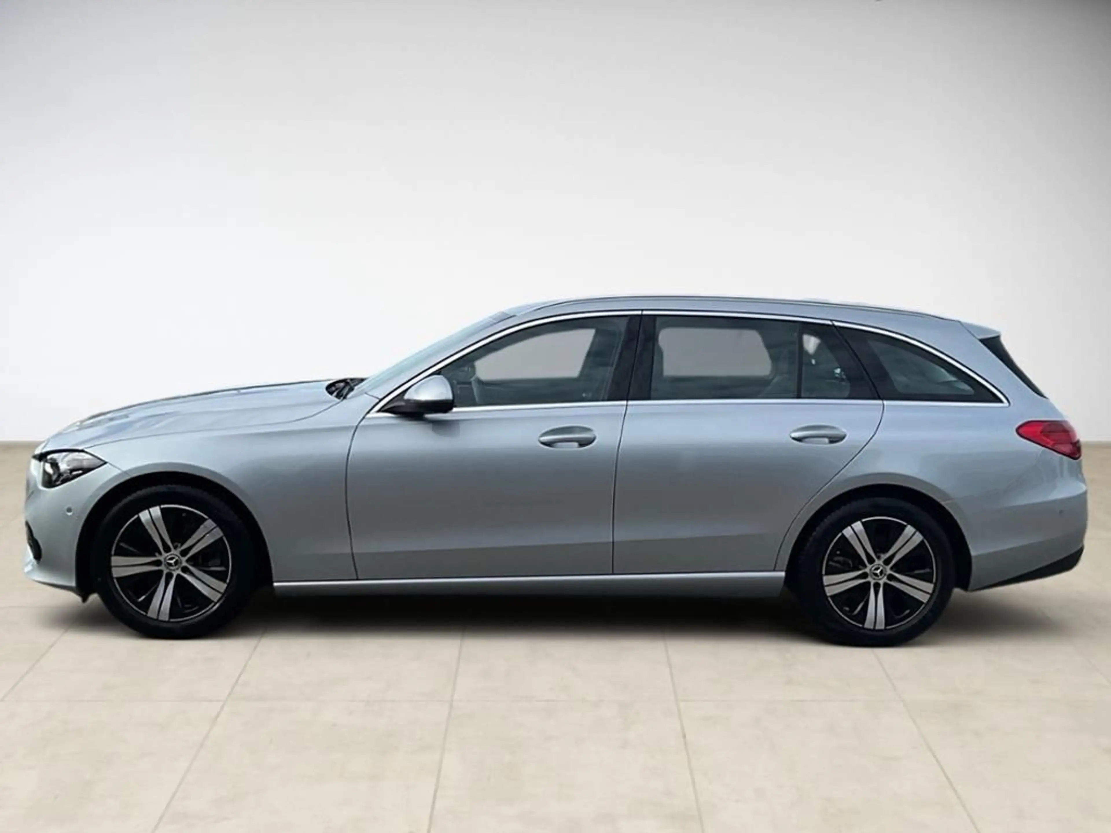 Mercedes-Benz C 220 d Avantgarde T-Modell AUT Kam. KeyLess LED — photo 3