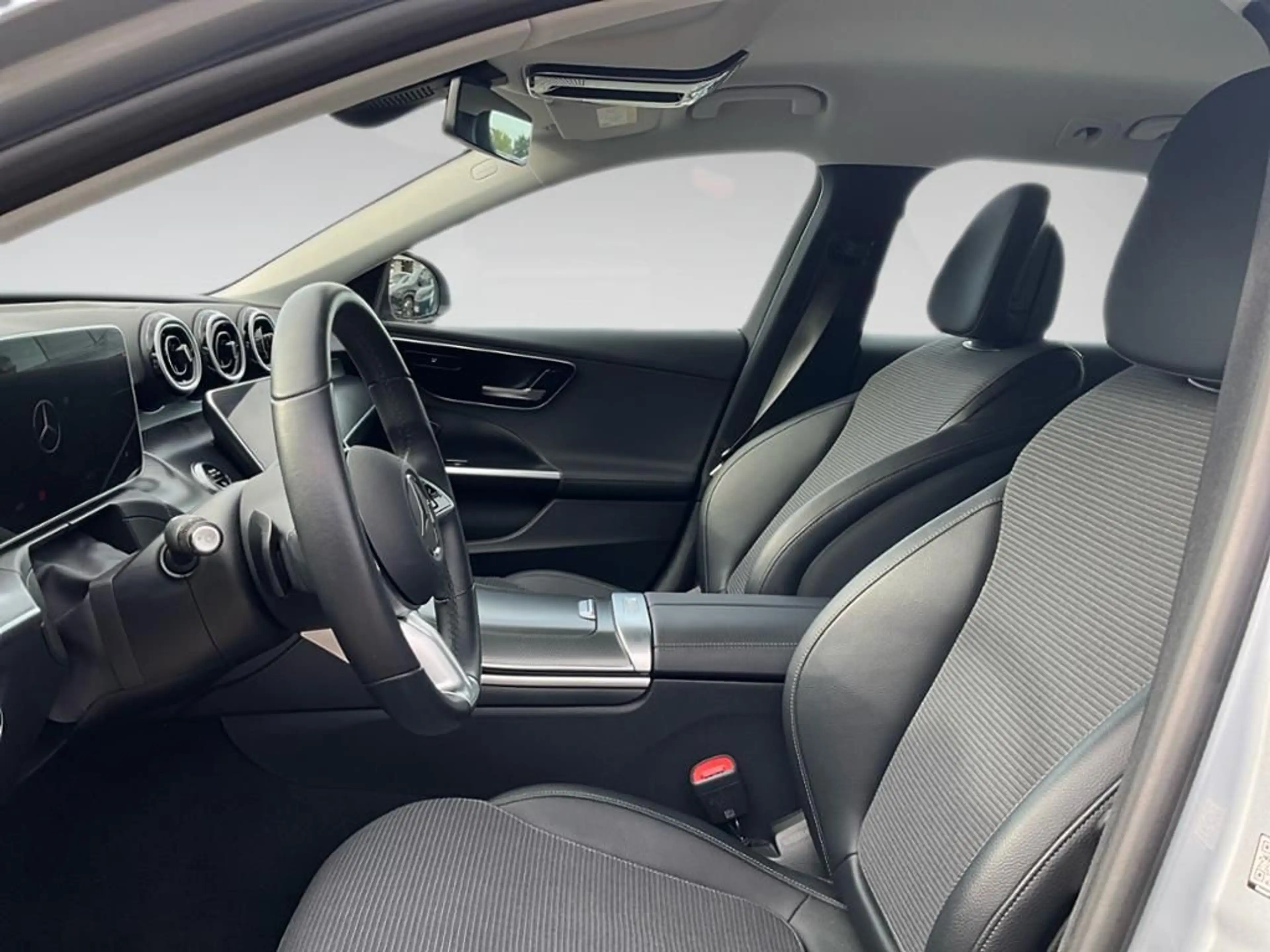 Mercedes-Benz C 220 d Avantgarde T-Modell AUT Kam. KeyLess LED — photo 4