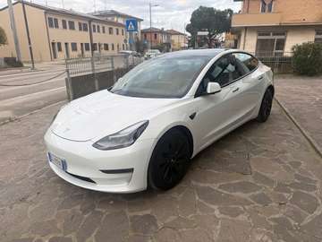 Model 3 Long Range Dual Motor awd