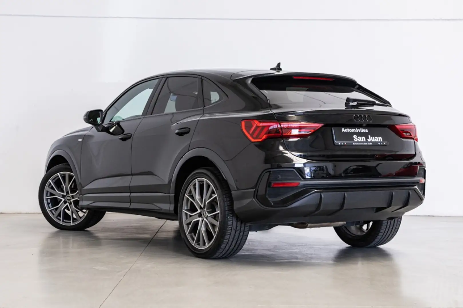 Audi Q3 Sportback 35 TDI Black line Noir - 2