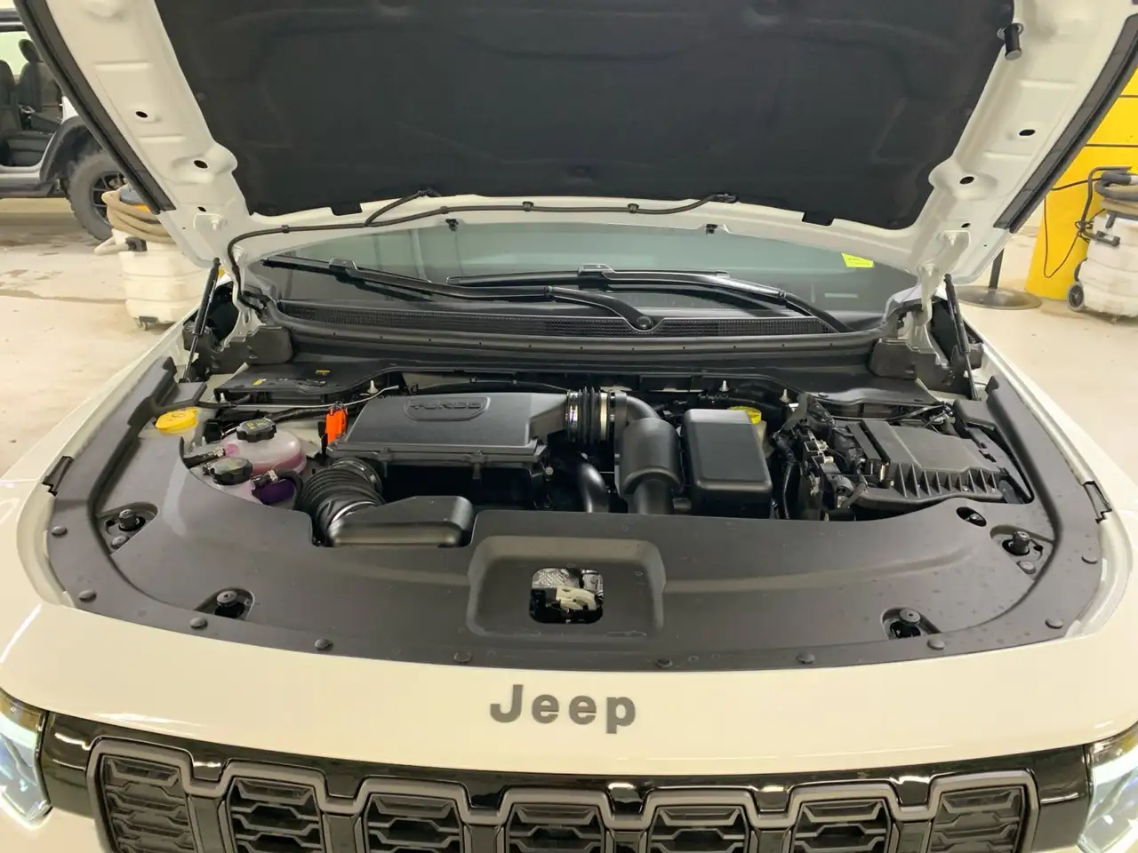 Jeep Cherokee снимка Jeep Cherokee