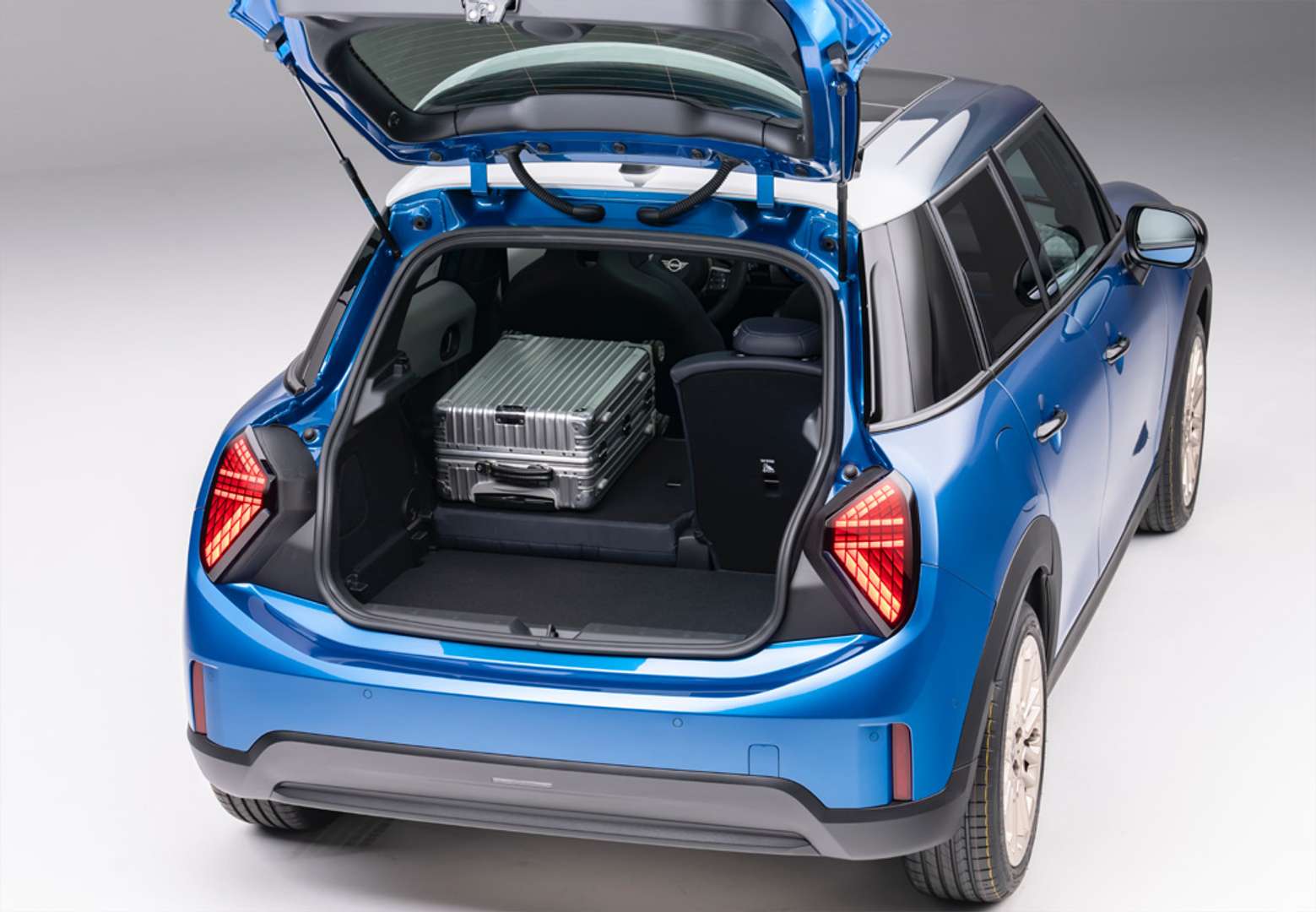 Mini 5 Portes Essential Cooper S -  - Joinsteer - #2