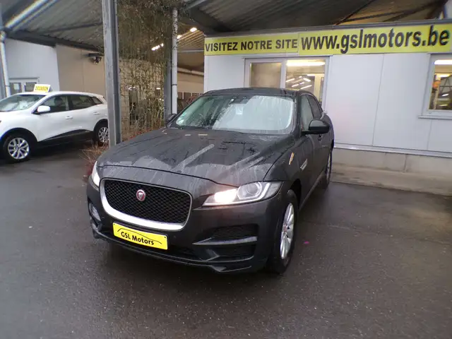 Jaguar F-Pace 2.0D 180cv automatic Noir 02/17 10900eur  marchand