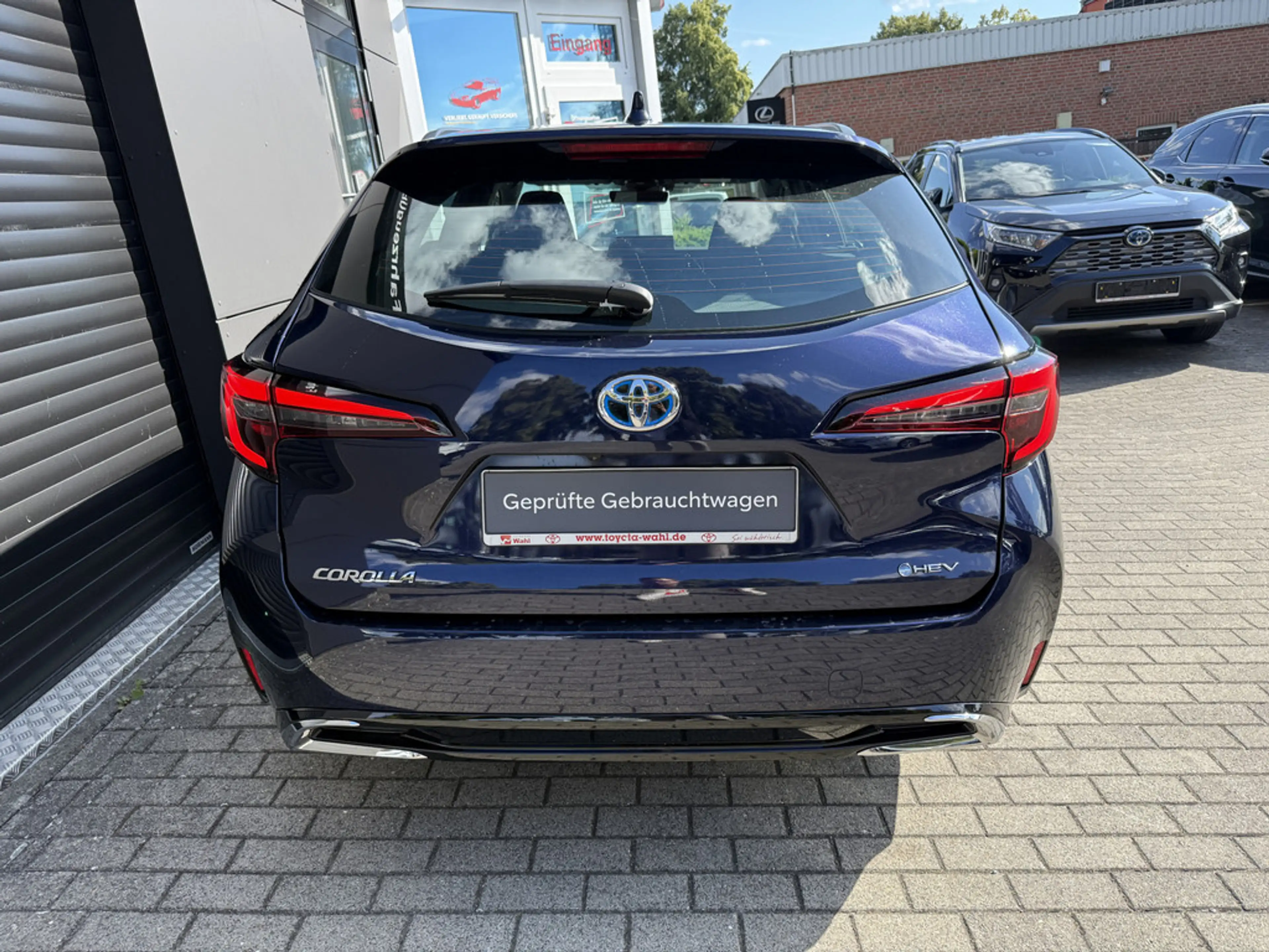 Toyota Corolla Touring Sports 2.0 Hybrid Business Edition — photo 11