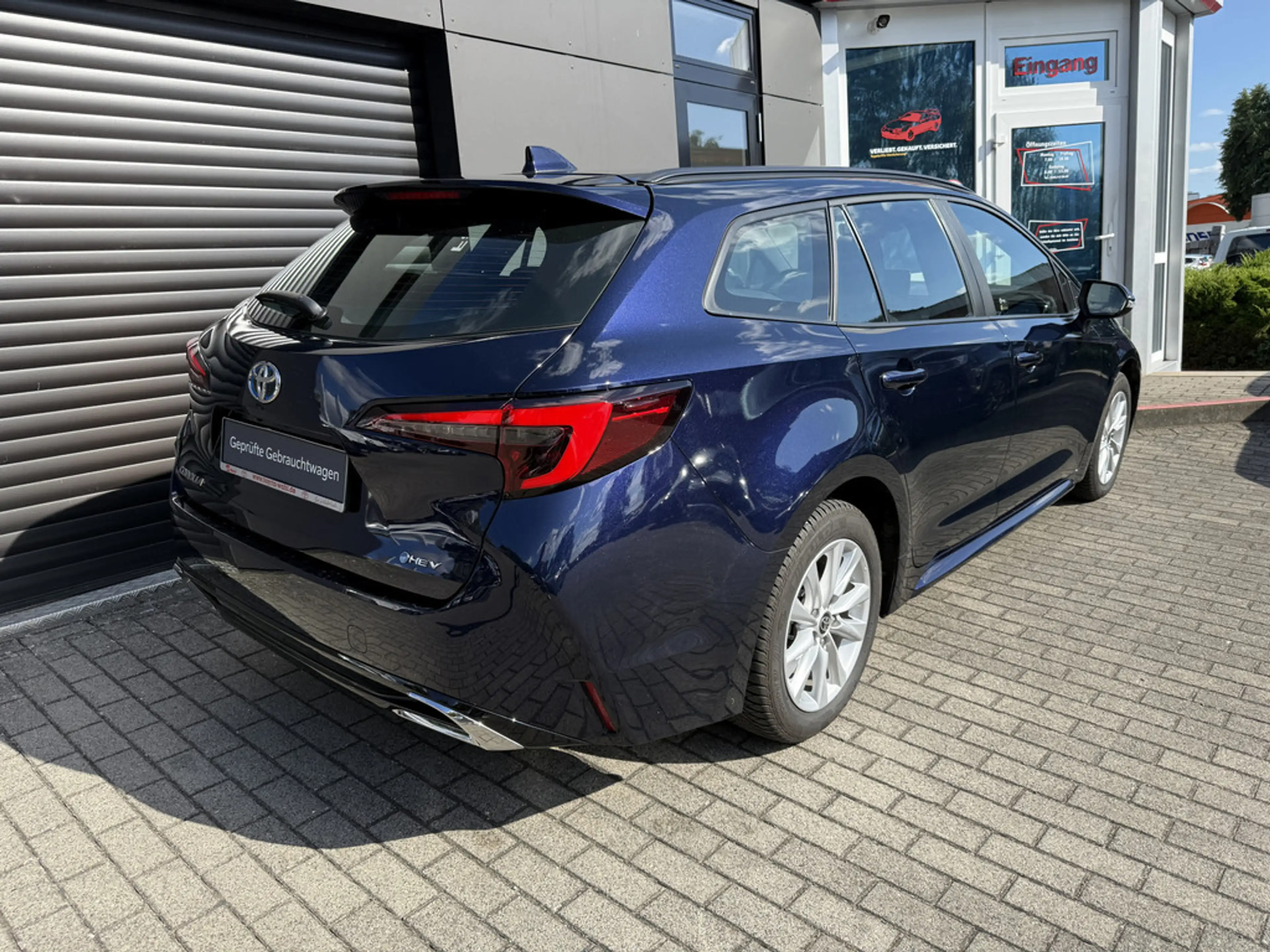Toyota Corolla Touring Sports 2.0 Hybrid Business Edition — photo 10