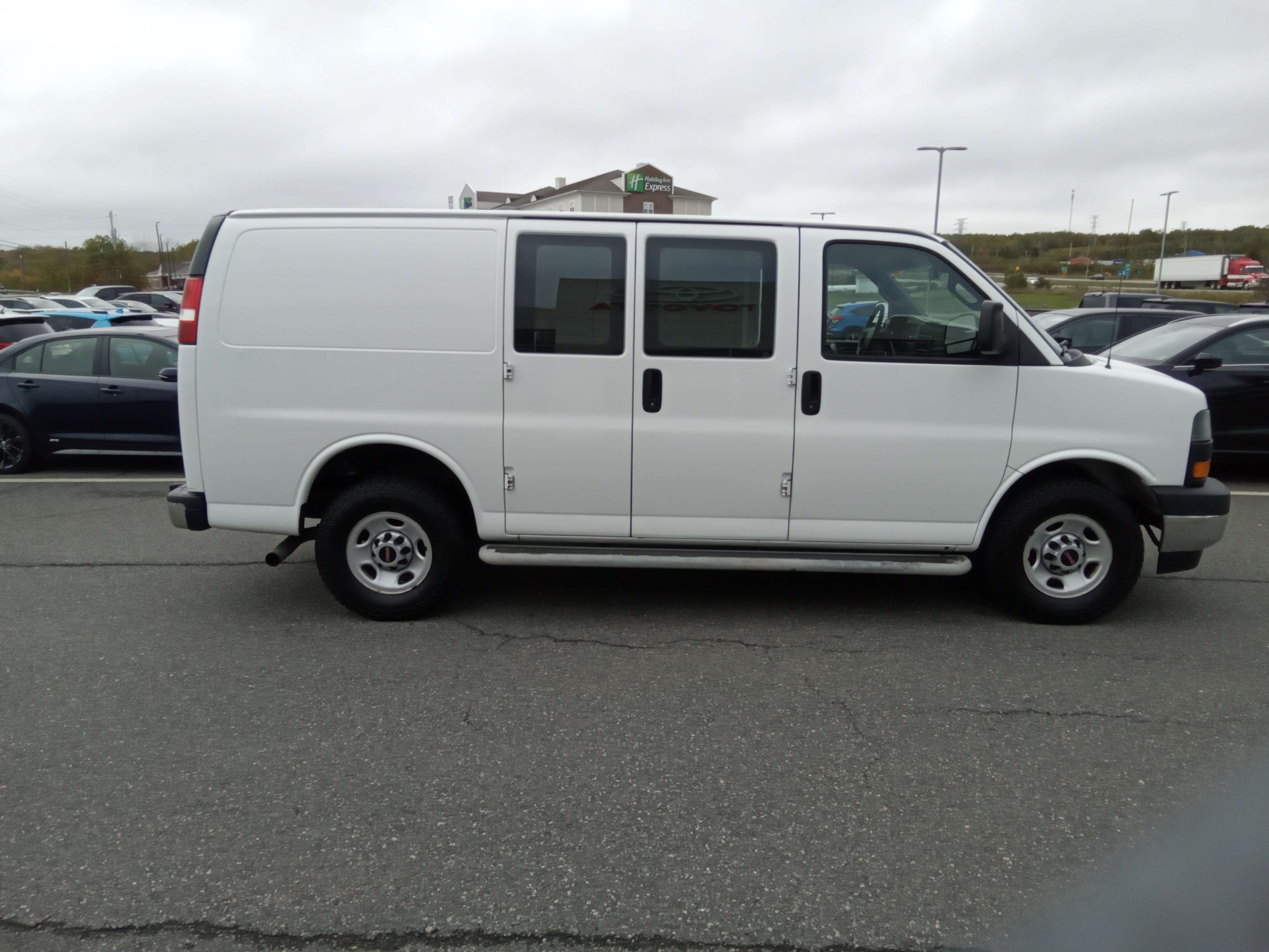 2018 GMC Savana 2500
