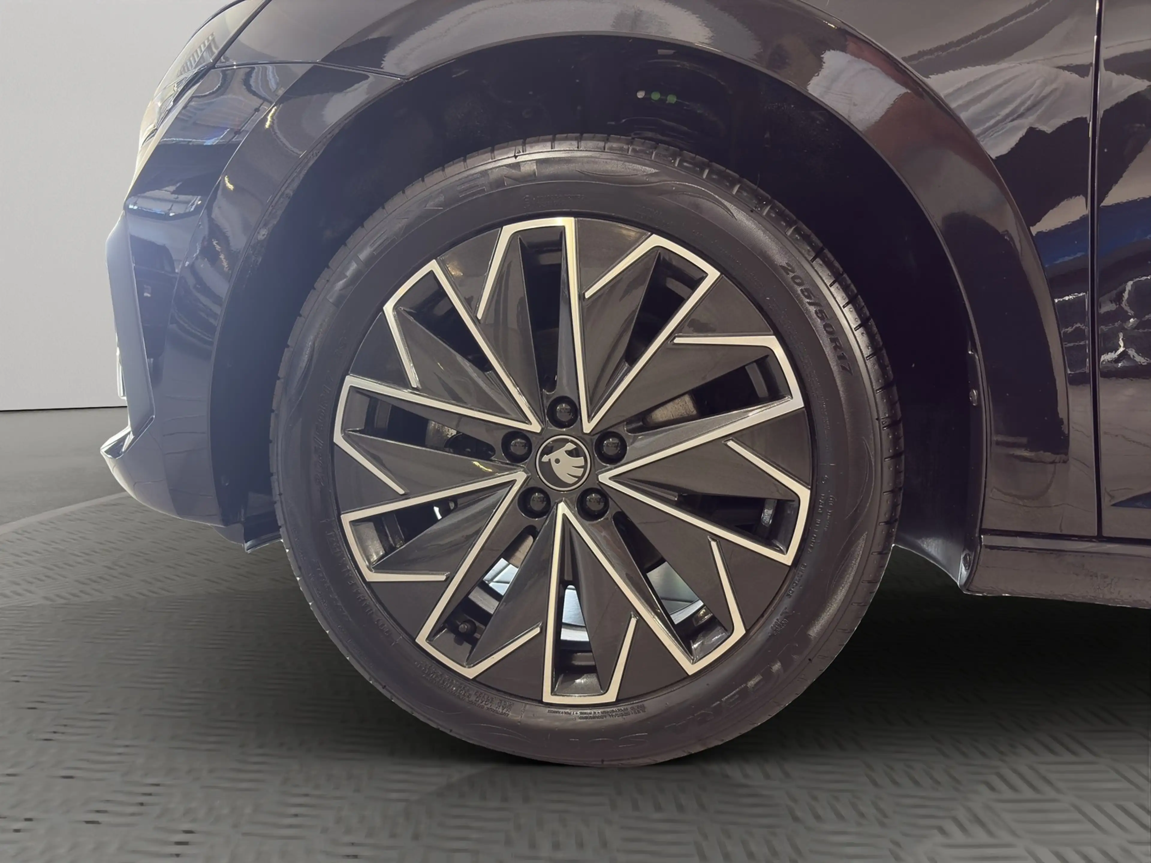 Skoda Scala Tour 1,0 TSI 85 kW 7-Gang PDC LMF SHZ LED — photo 21
