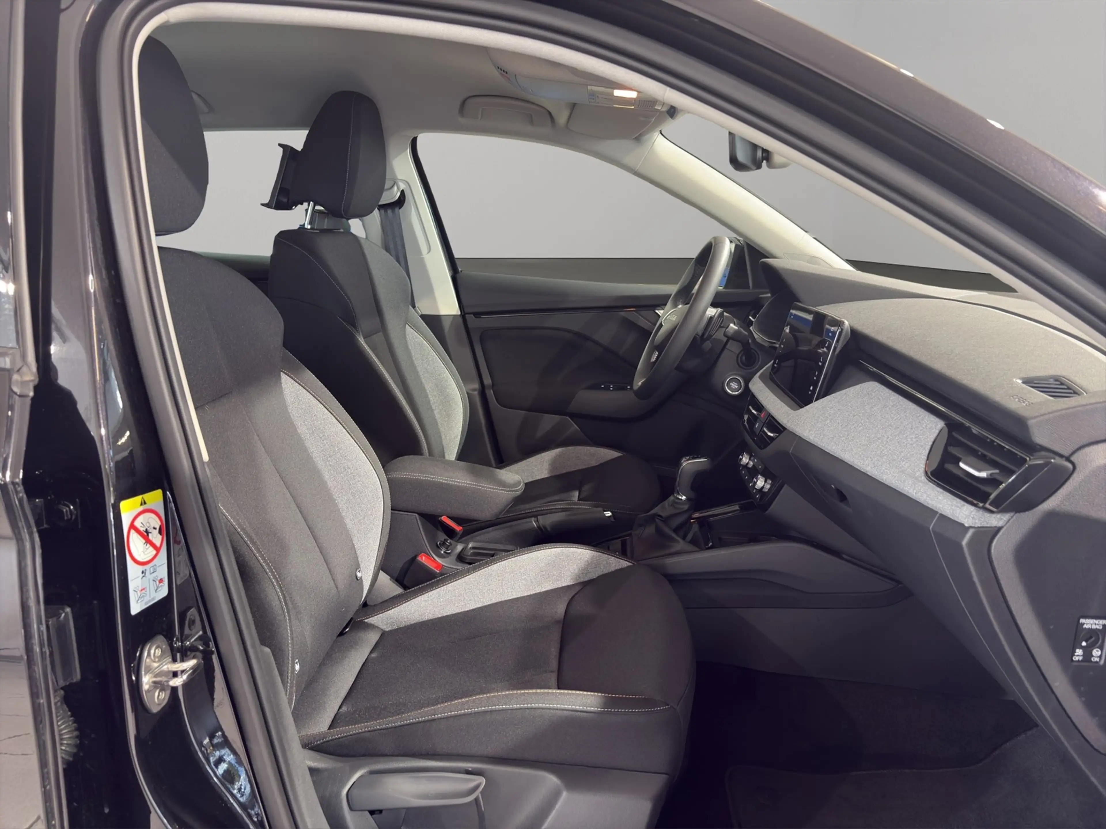 Skoda Scala Tour 1,0 TSI 85 kW 7-Gang PDC LMF SHZ LED — photo 17