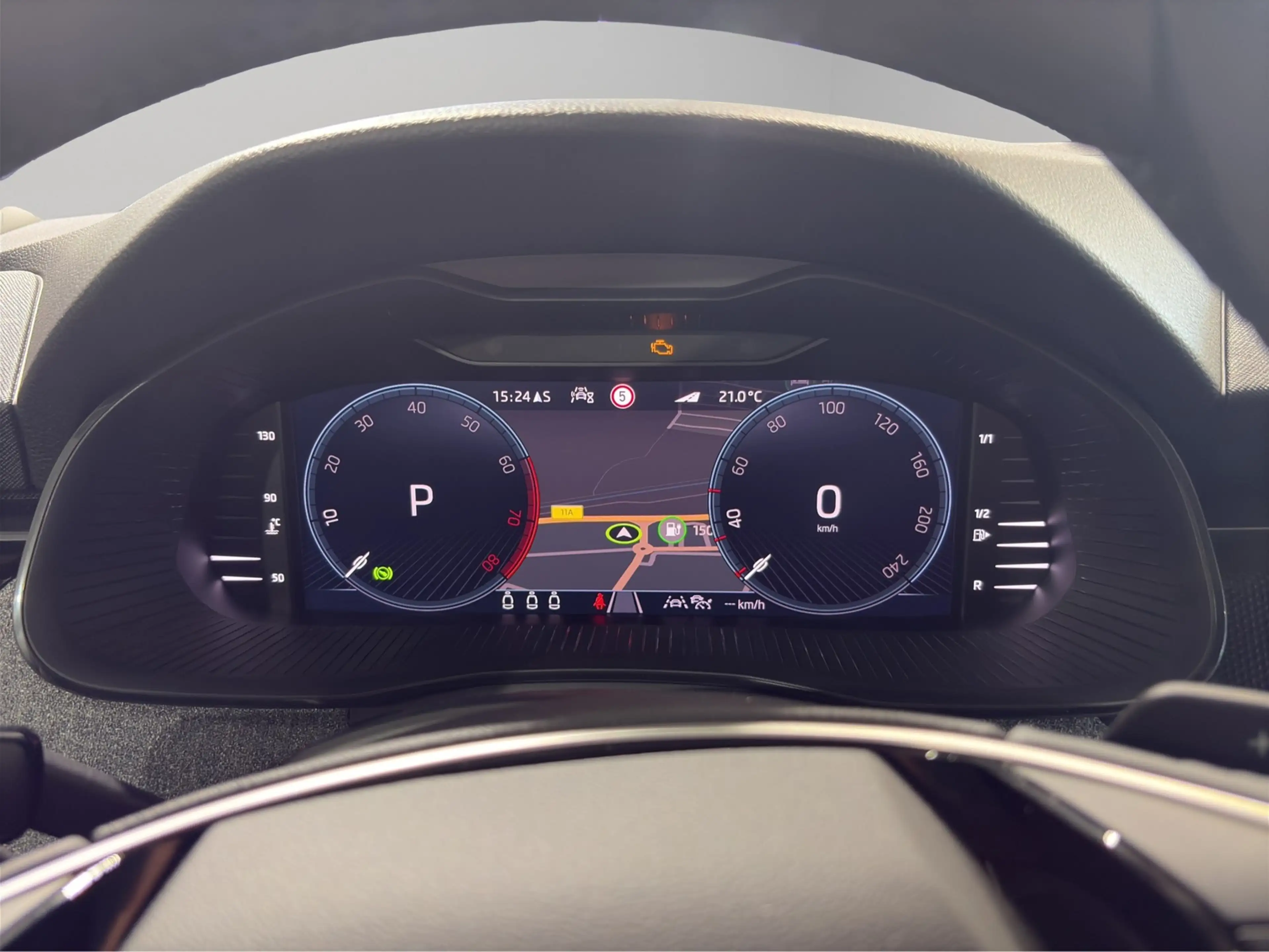 Skoda Scala Tour 1,0 TSI 85 kW 7-Gang PDC LMF SHZ LED — photo 11