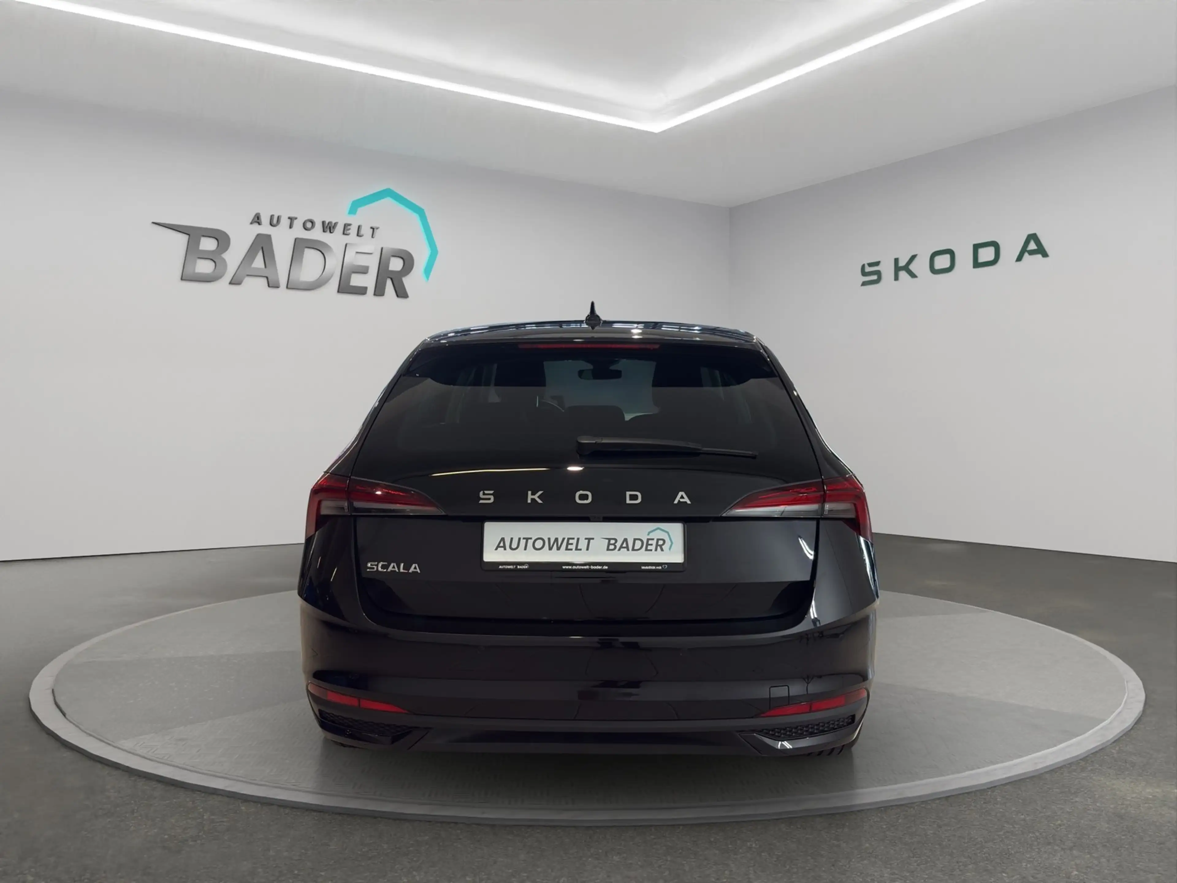 Skoda Scala Tour 1,0 TSI 85 kW 7-Gang PDC LMF SHZ LED — photo 5