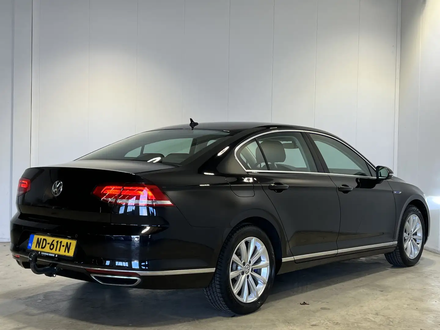 Volkswagen Passat 1.4 TSI GTE Connected Series | Automaat | Stoelver Noir - 2