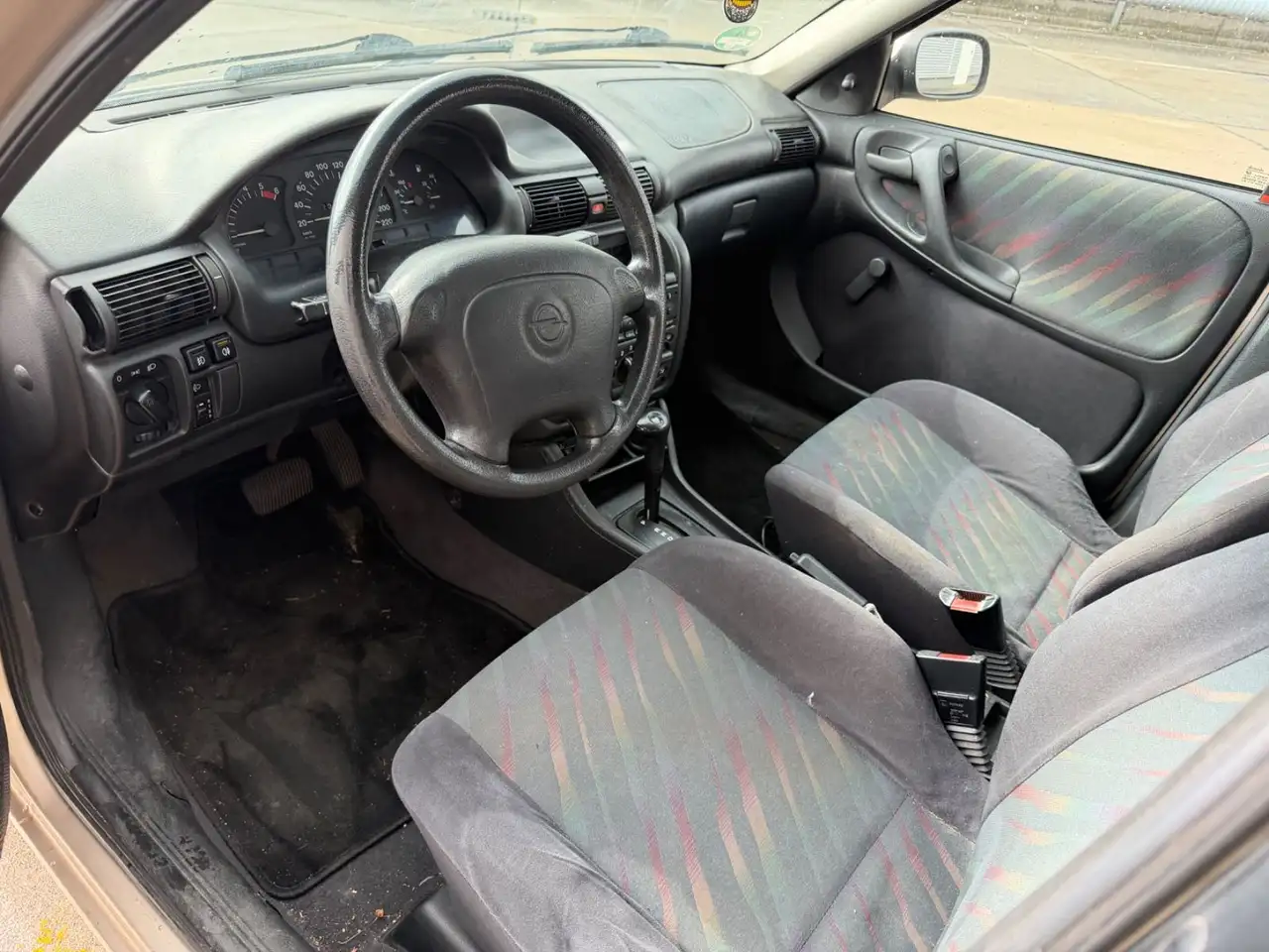 Opel Astra F GL * Automatik *, foto 6