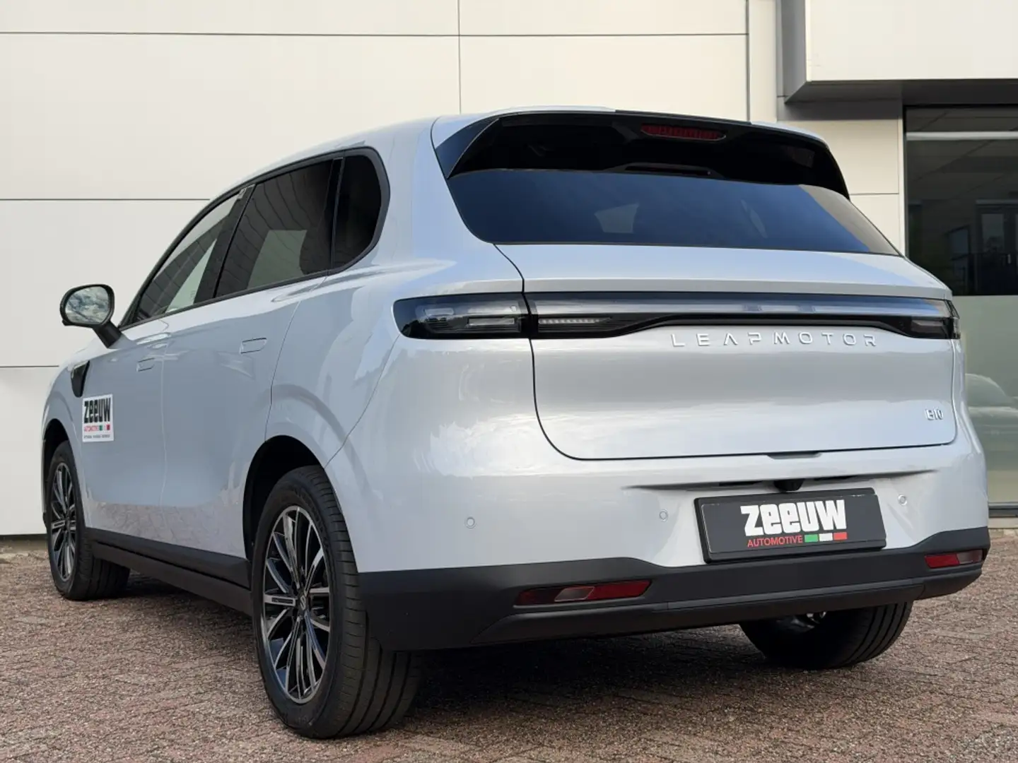 Leapmotor B10 Design ProMax 67.1 | Nu in de showroom bij Zee Grijs - 2