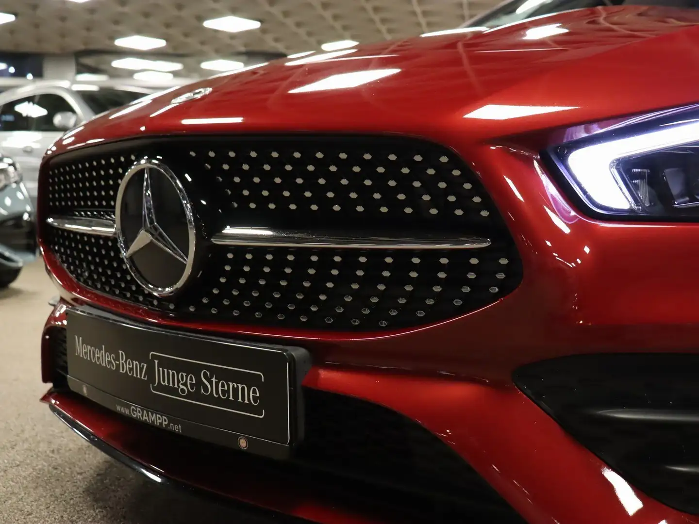 Mercedes-Benz CLA 200 d 4M Coupé AMG Pano/AHK/Kamera/LED/Night Rot - 2