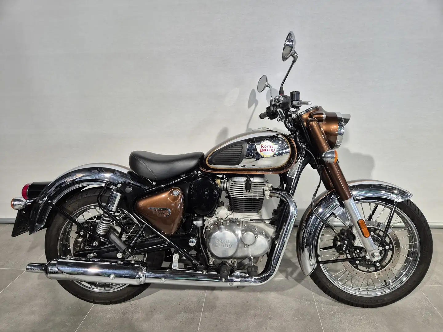 Royal Enfield Classic 350 Brun - 1
