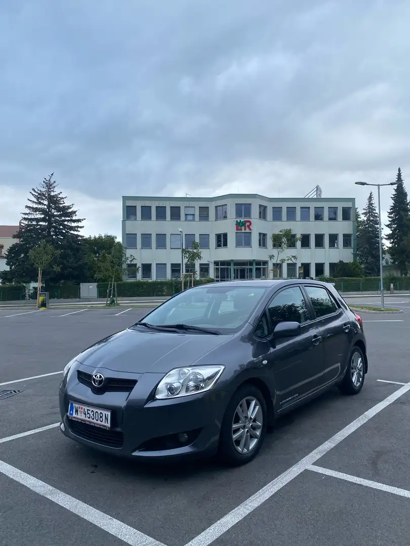 Toyota Auris 1,4 D-4D 90 DPF High - 1