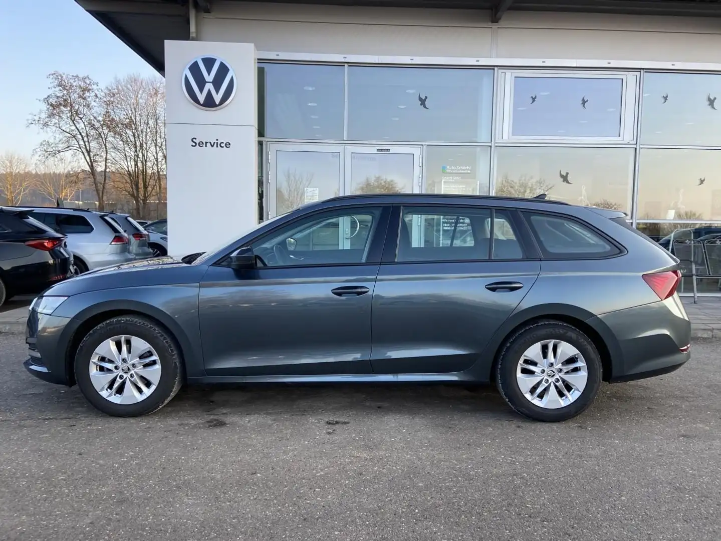 Skoda Octavia Combi 2.0 TDI DSG Ambition AHK+SMART-LIN Grau - 2