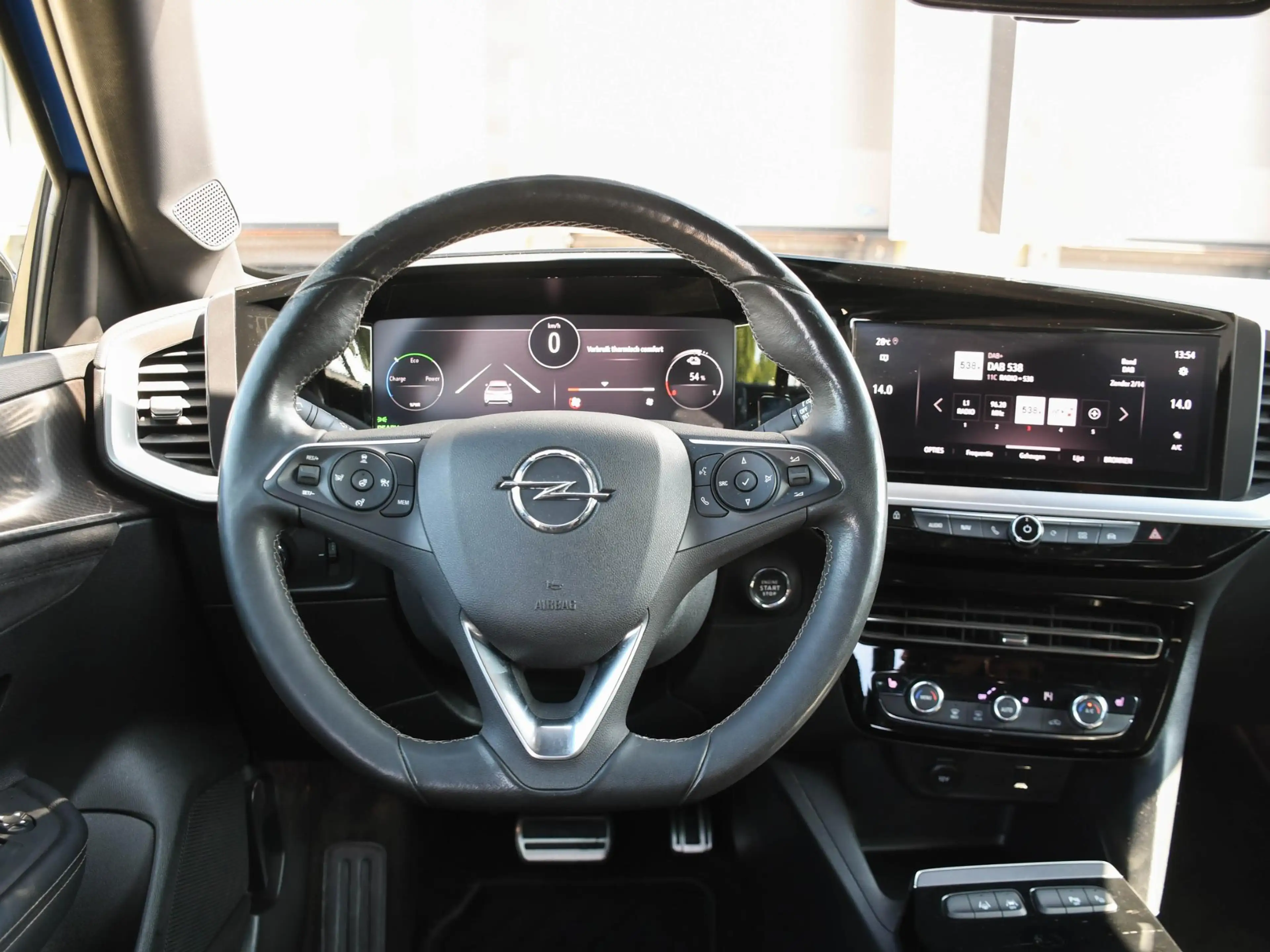 Opel Mokka-E Ultimate 50kWh 136pk Automaat. NAVI | DAB | CAMERA — photo 13