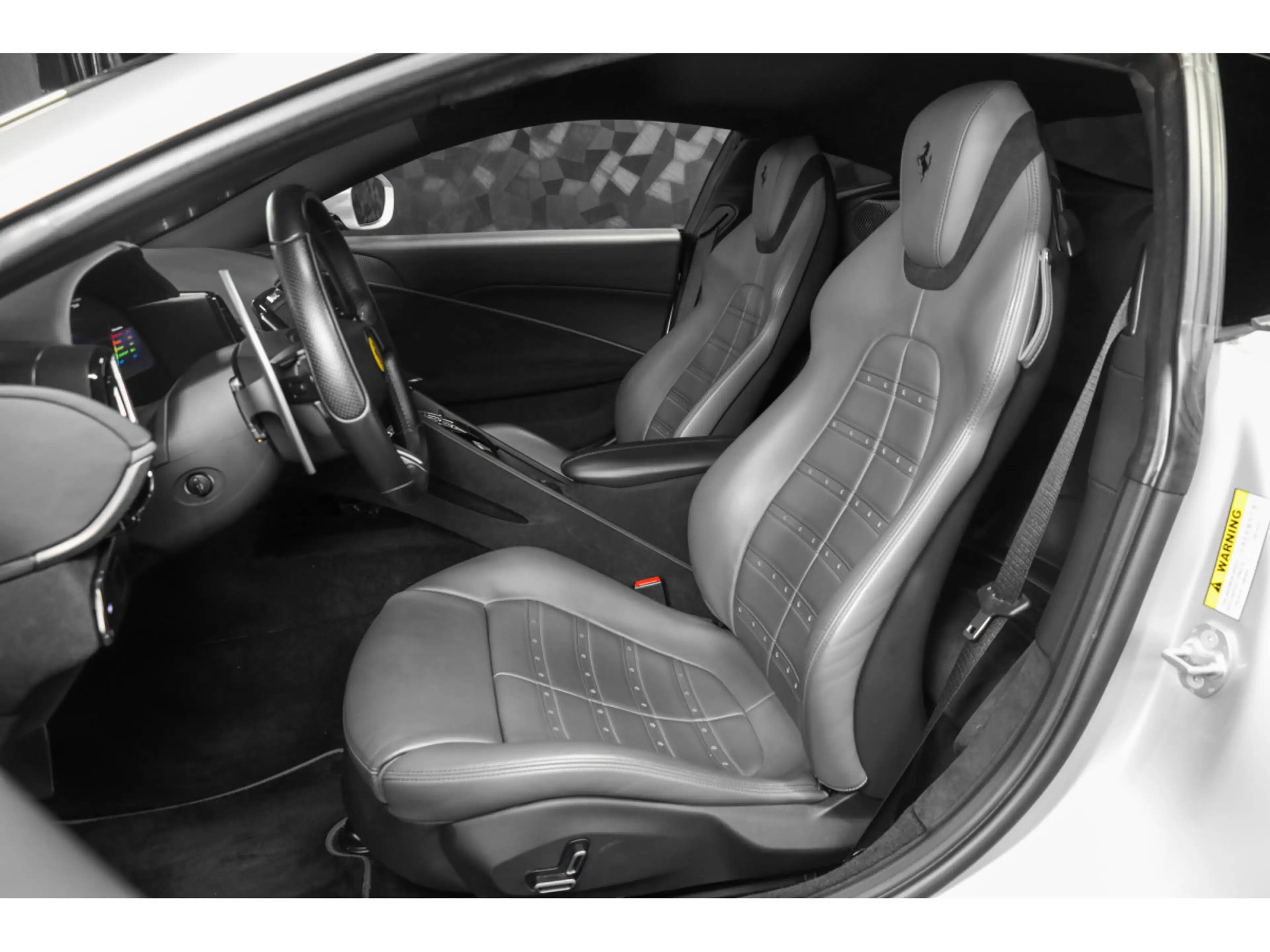 Ferrari Roma V8 - ARGENTO NURBURGRING — photo 9