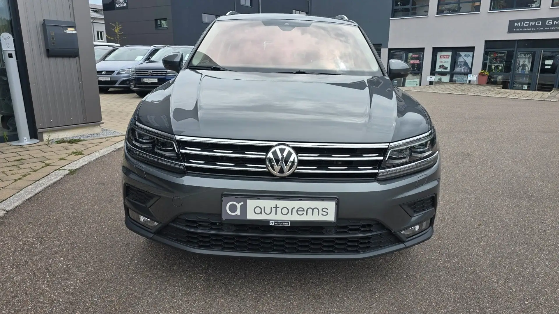 Volkswagen Tiguan Join*PANO*AHK*ASSIST*ACC*HEAD-UP* Grau - 2