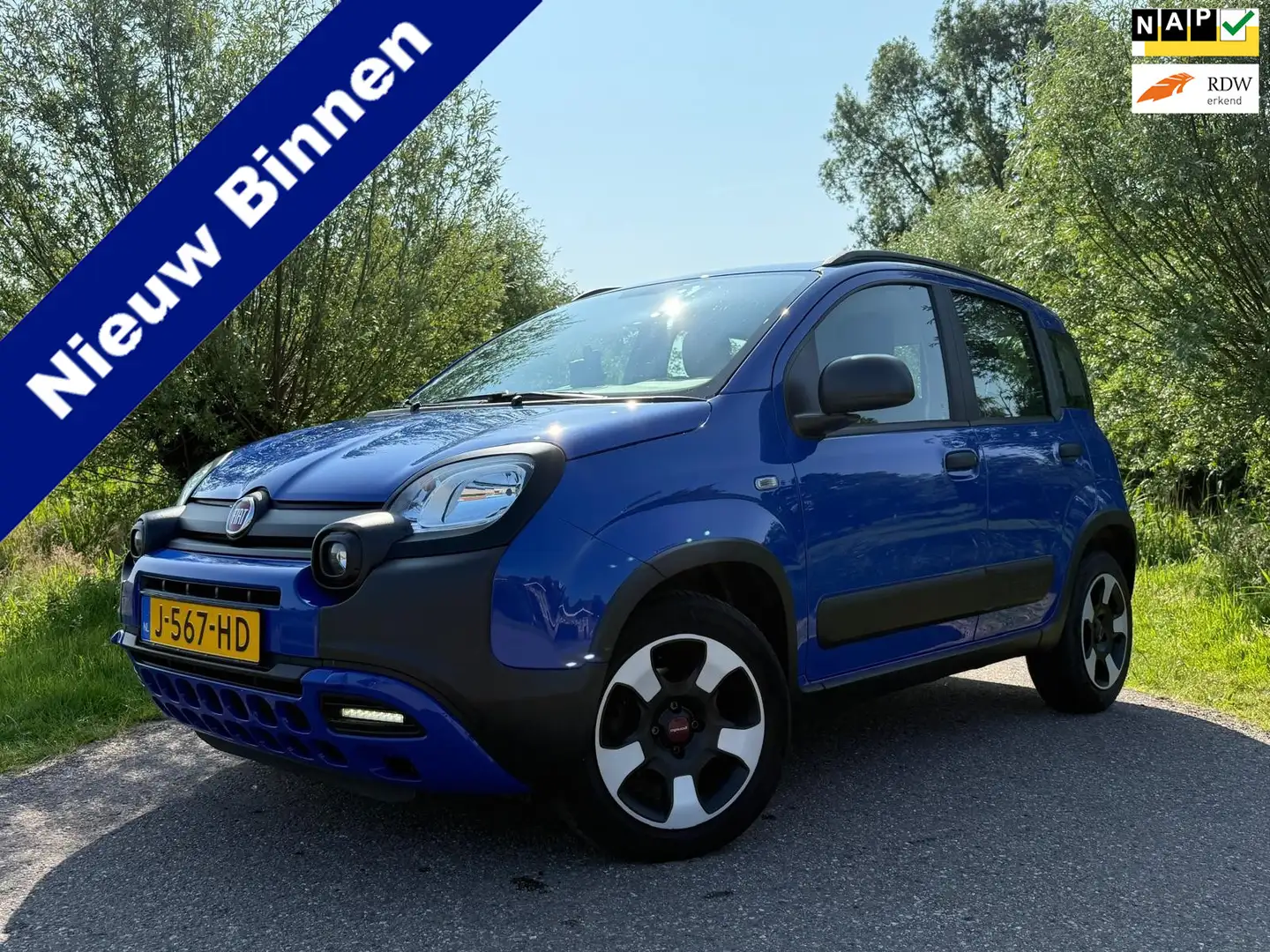 Fiat Panda 1.0 Hybrid City Cross * 1e Eigenaar * Airco * USB Blauw - 1