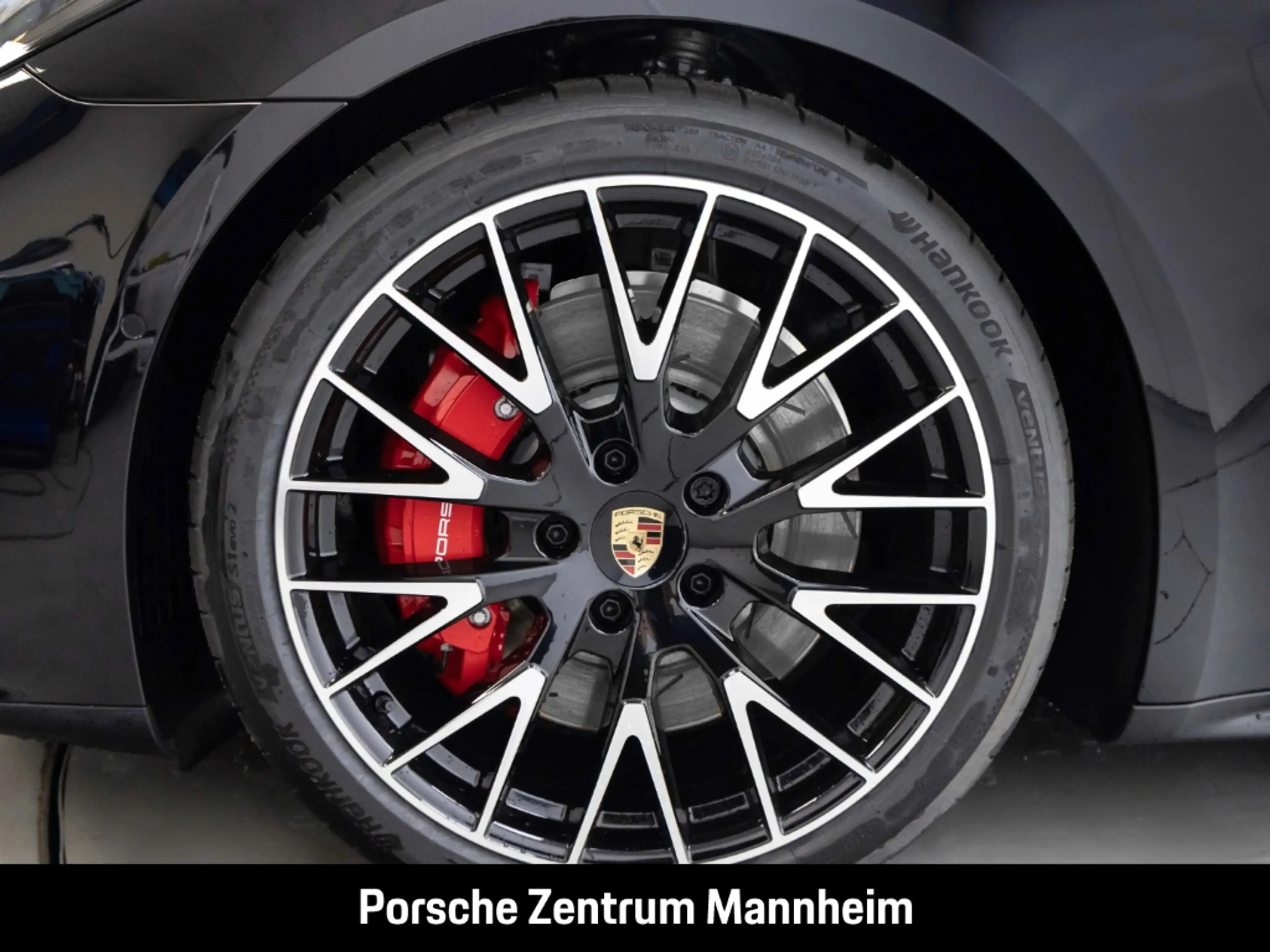 Porsche Panamera GTS — photo 8