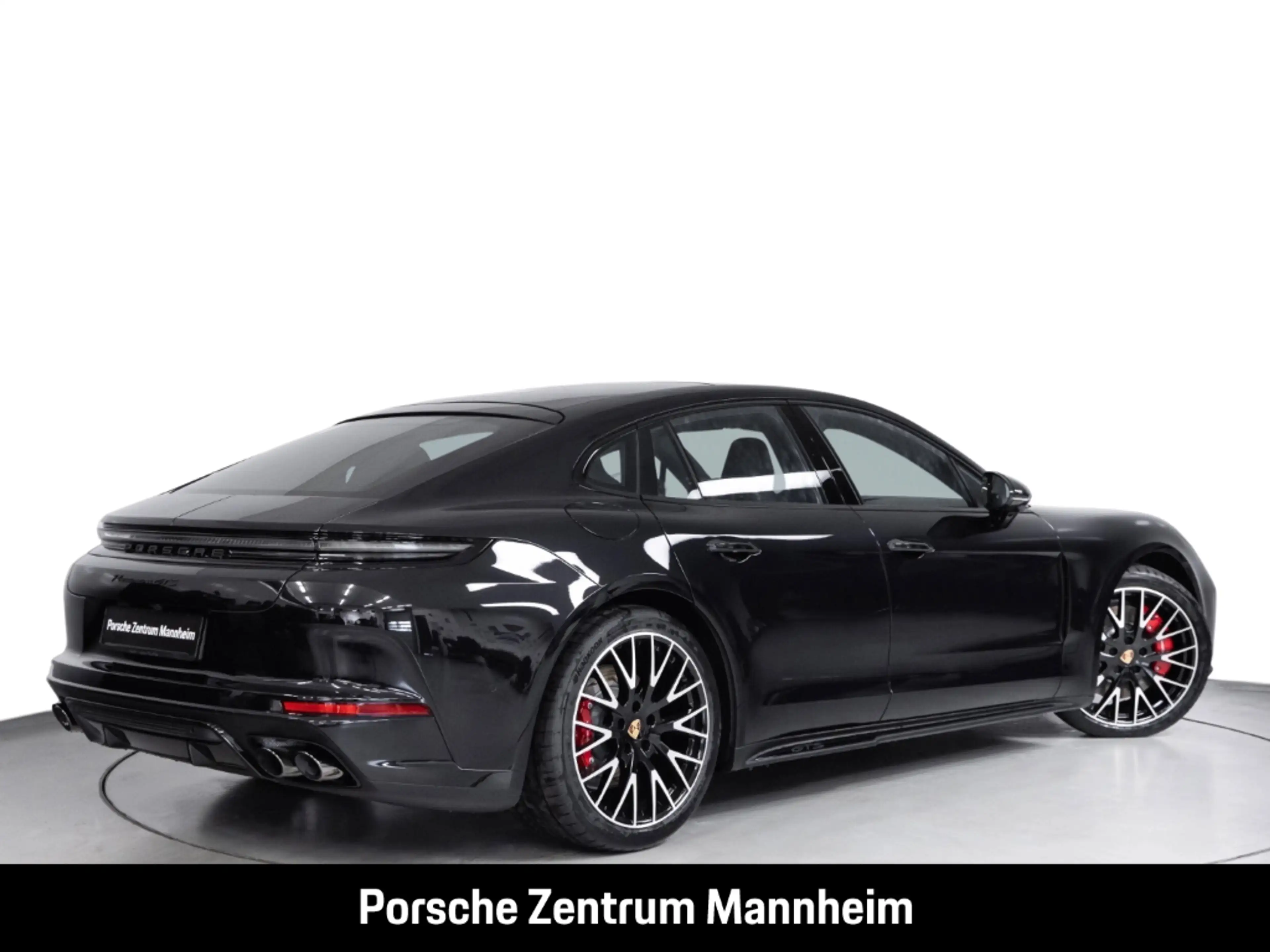 Porsche Panamera GTS — photo 11