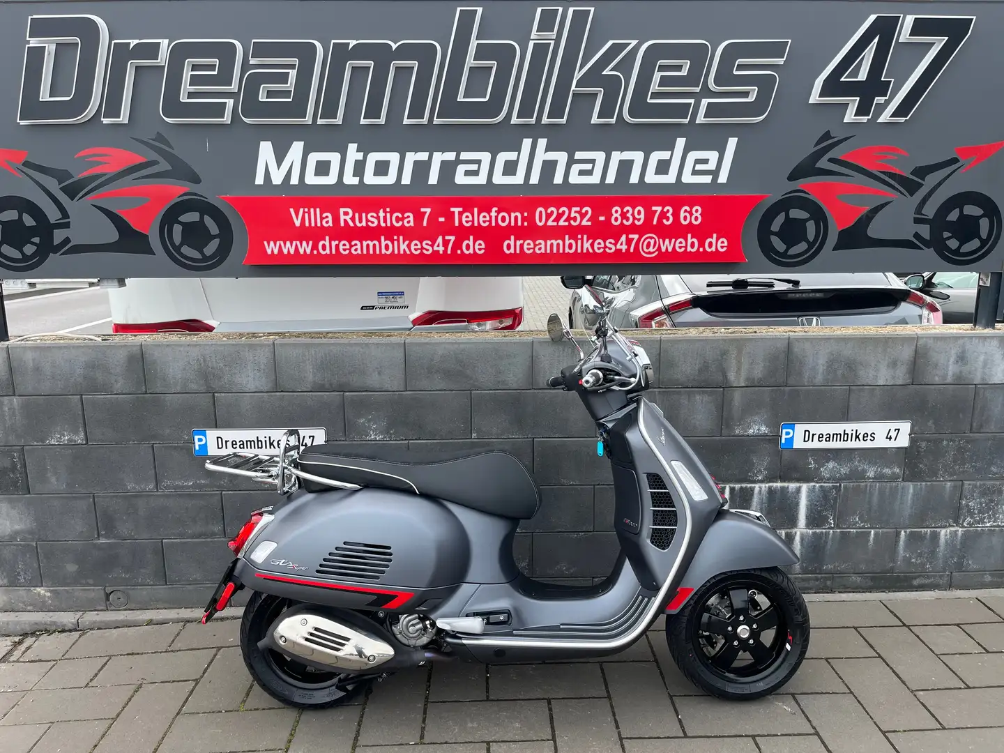 Vespa GTS 300 **1.HAND**HU, INSPEKTION NEU**SCHEIBE**GEPÄCK** Gris - 1