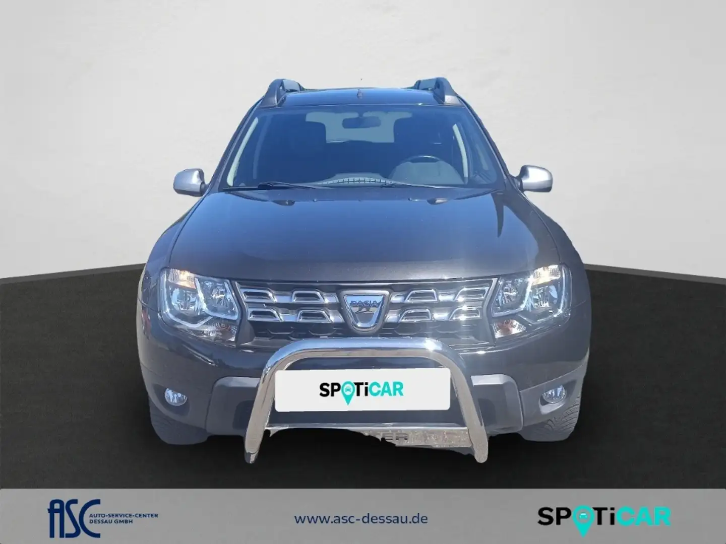 Dacia Duster Prestige 4x4/Navi/EPH/AZV/Allwetter/Leder/Sitzheiz Zwart - 2