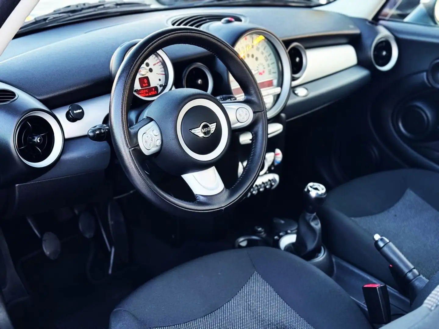 MINI Cooper D Blauw - 2