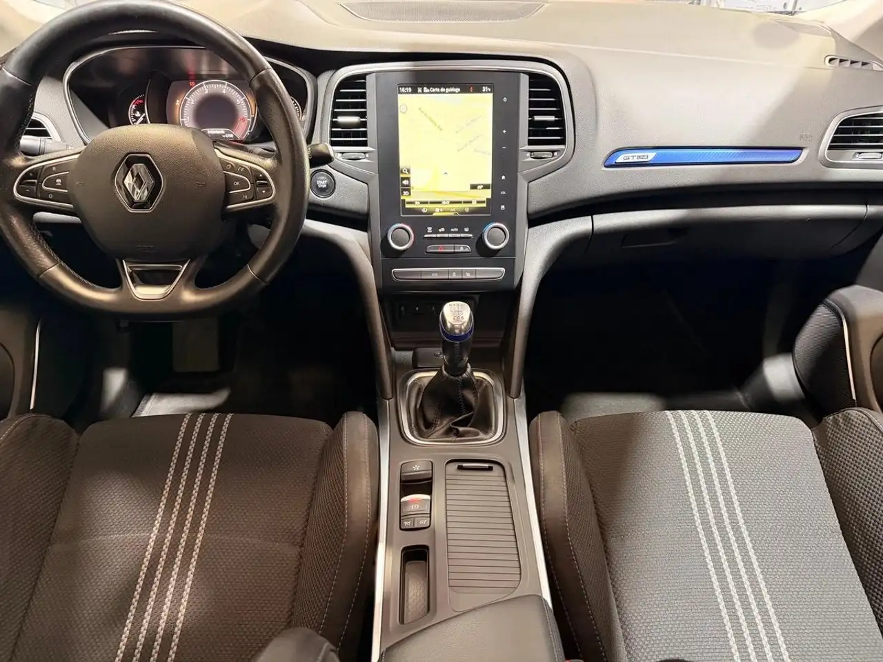 Renault Megane Berline — photo 11