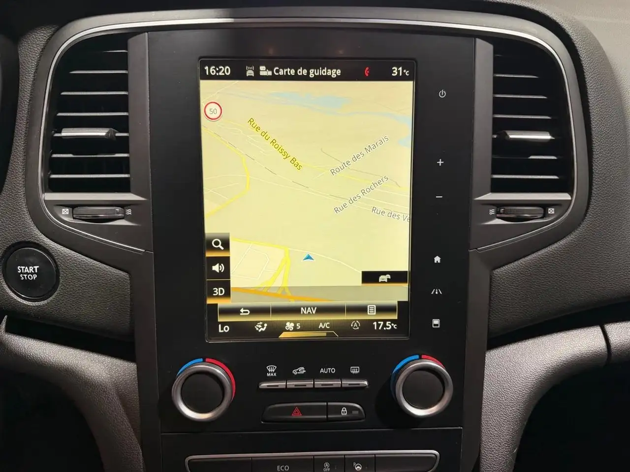 Renault Megane Berline — photo 15