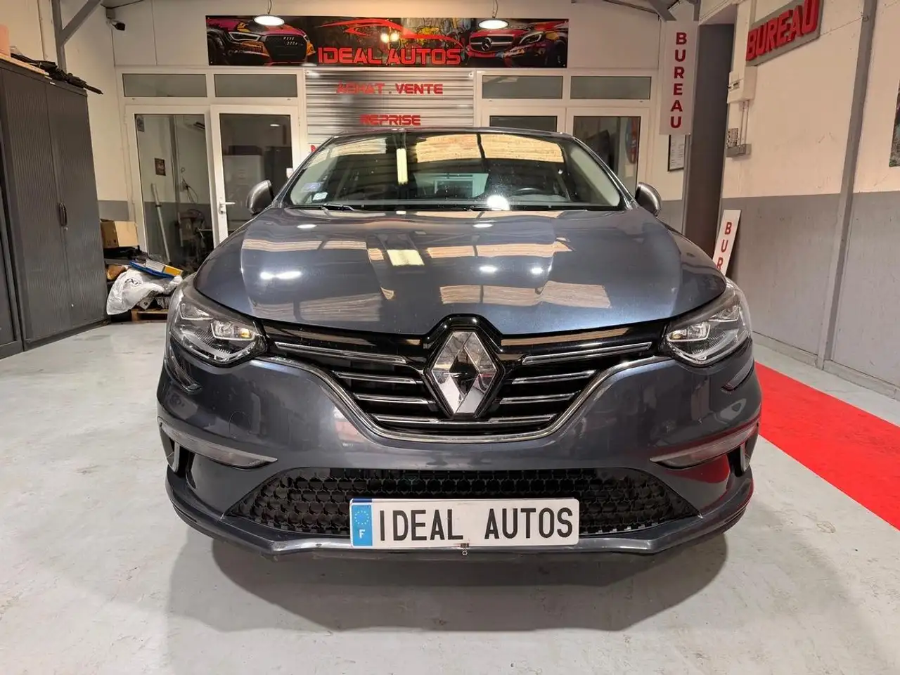 Renault Megane Berline — photo 6