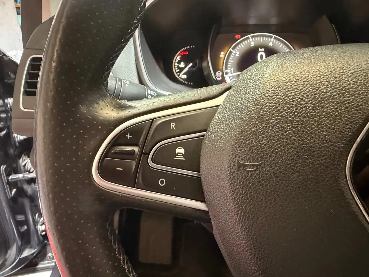 Renault Megane Berline — photo 19