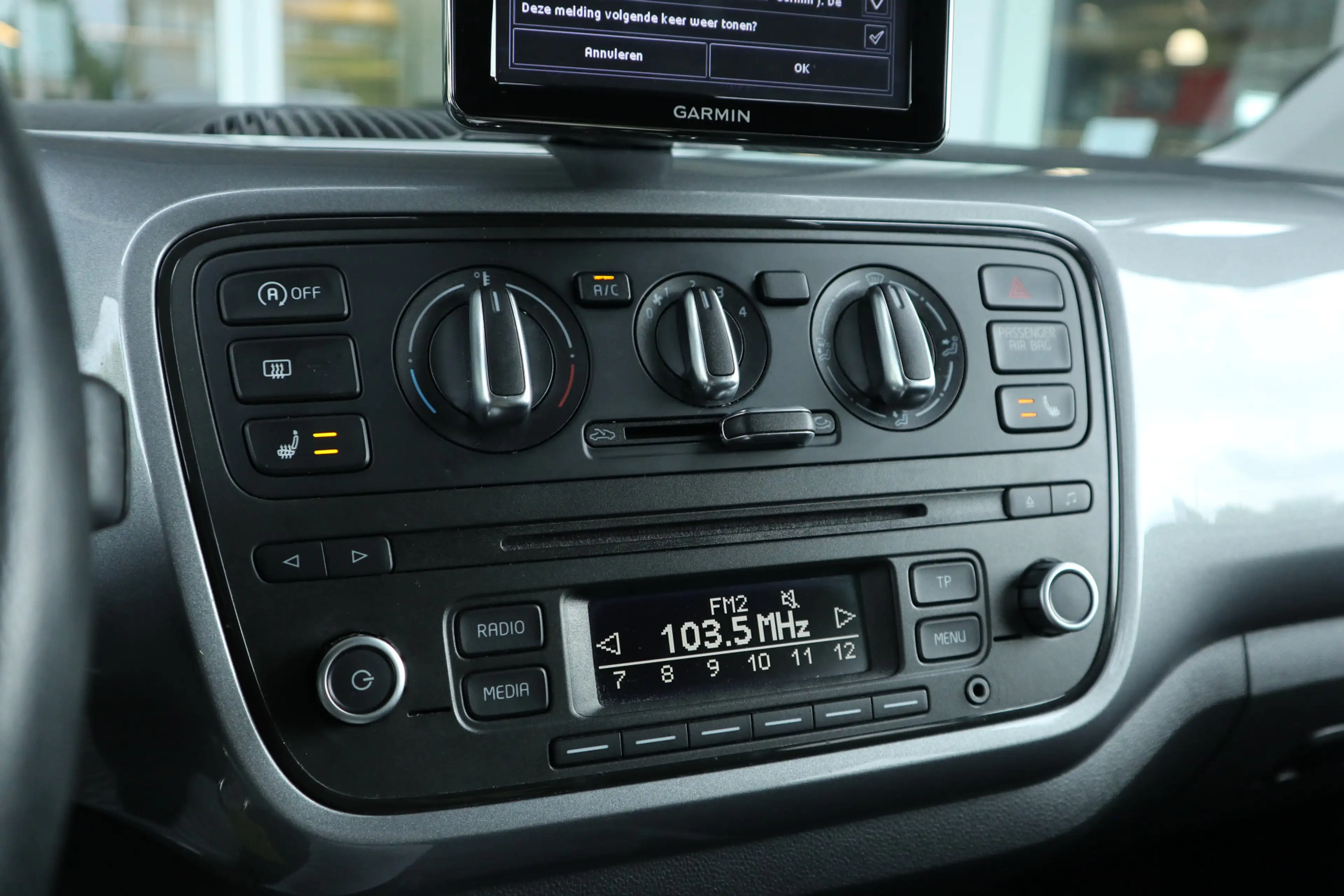SEAT Mii 1.0 Sport Dynamic — photo 16