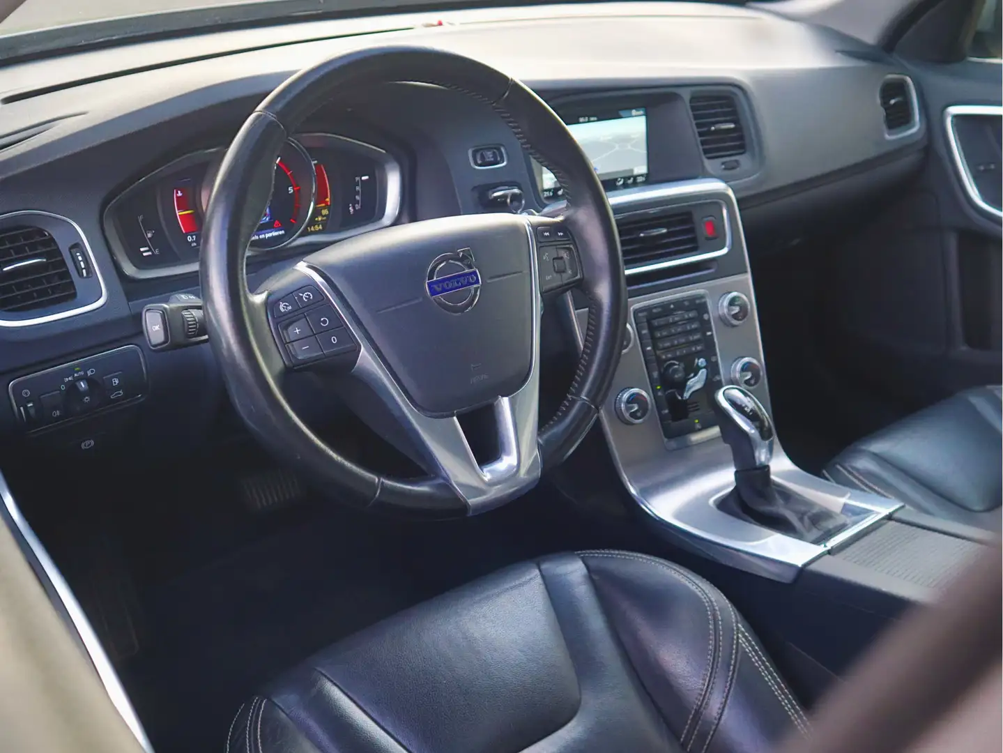 Volvo V60 2.0 D3 Ocean Race Business Automaat Schuif/Kantel Gris - 2