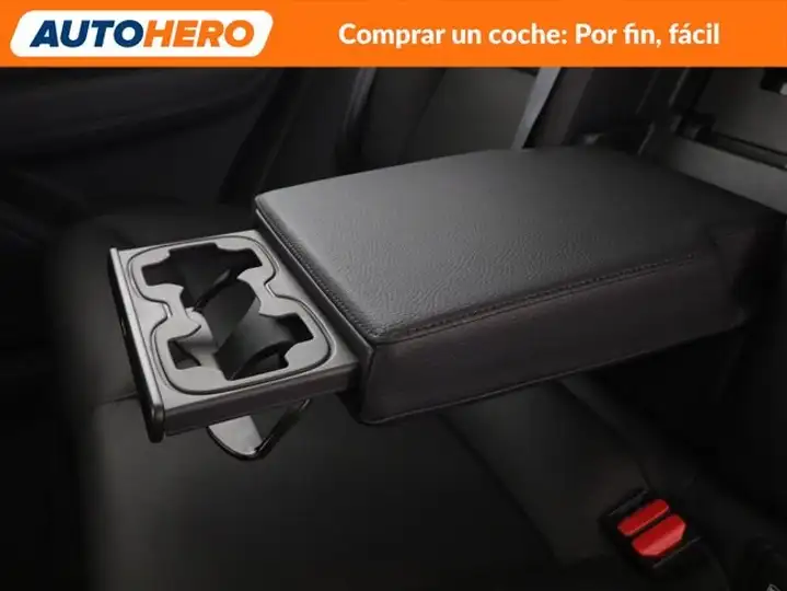 Volvo XC60 2022, foto 39