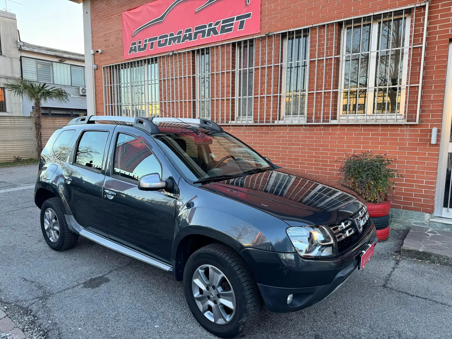 Dacia Duster 1.6 Ambiance Gpl 4x2 105cv Grigio - 1