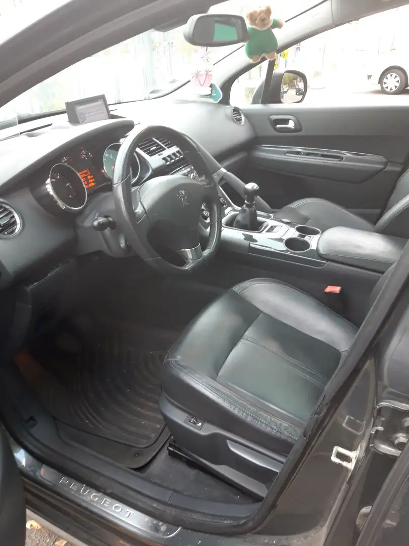 Peugeot 3008 1.6 HDi 16V 112ch FAP Féline - 2