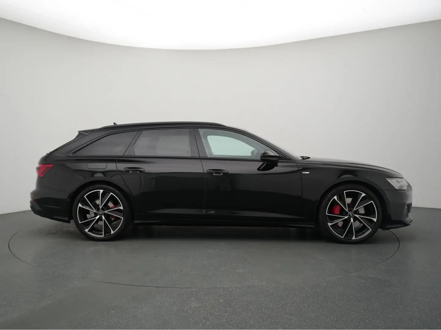 Audi A6 Avant 55 e quattro S line PANO MATRIX B&O Schwarz - 2