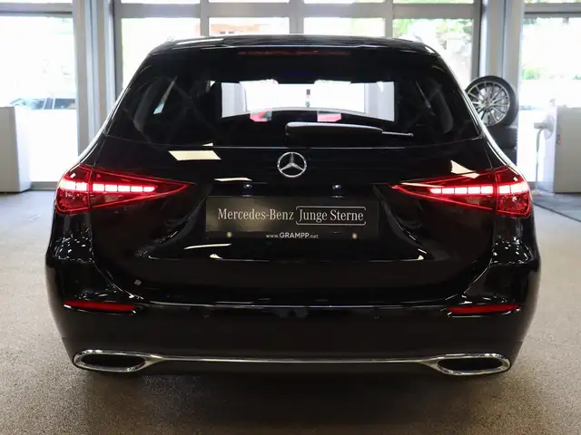 Mercedes-Benz C view 5