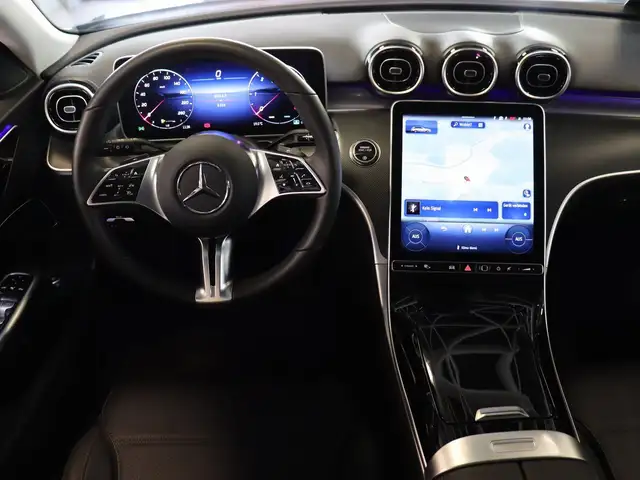 Mercedes-Benz C view 12