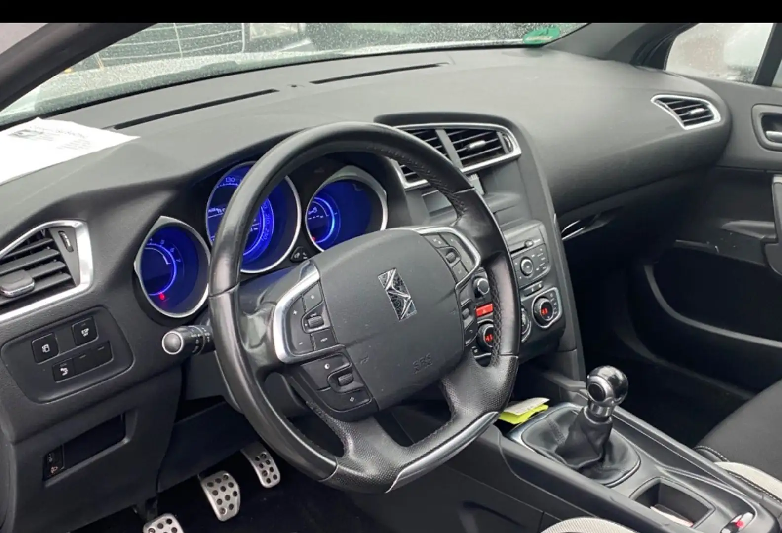 Citroen DS4 PureTech 130 S&S Chic Blanc - 1