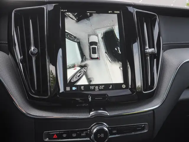 Volvo XC60 view 13