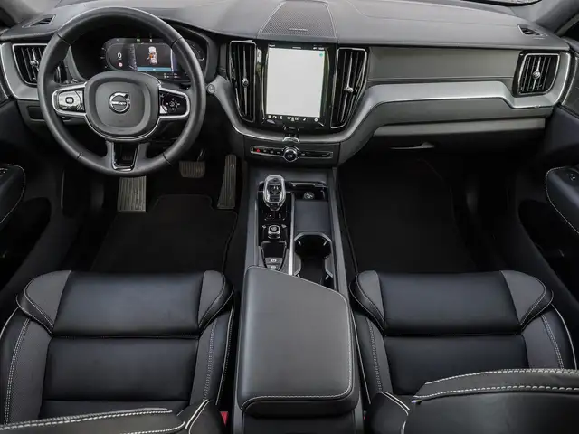 Volvo XC60 view 10