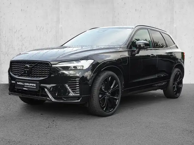 Volvo XC60 view 2