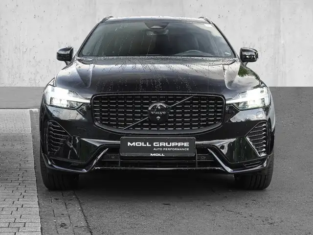 Volvo XC60 view 3