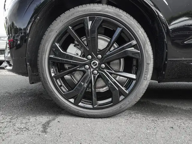 Volvo XC60 view 7