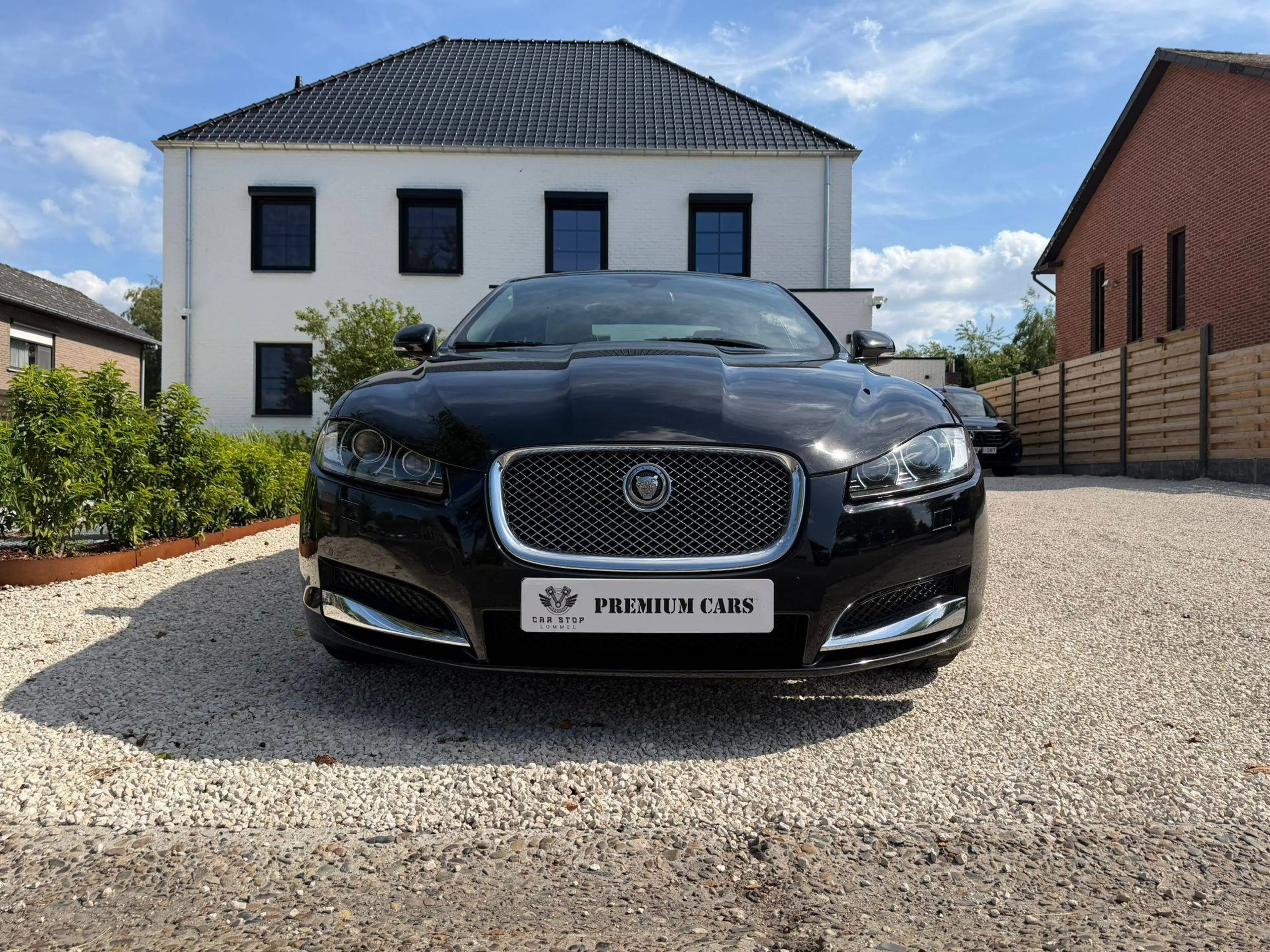 Jaguar XF XF 2.2 D Unieke staat! 1 Jaar Garantie! — photo 8
