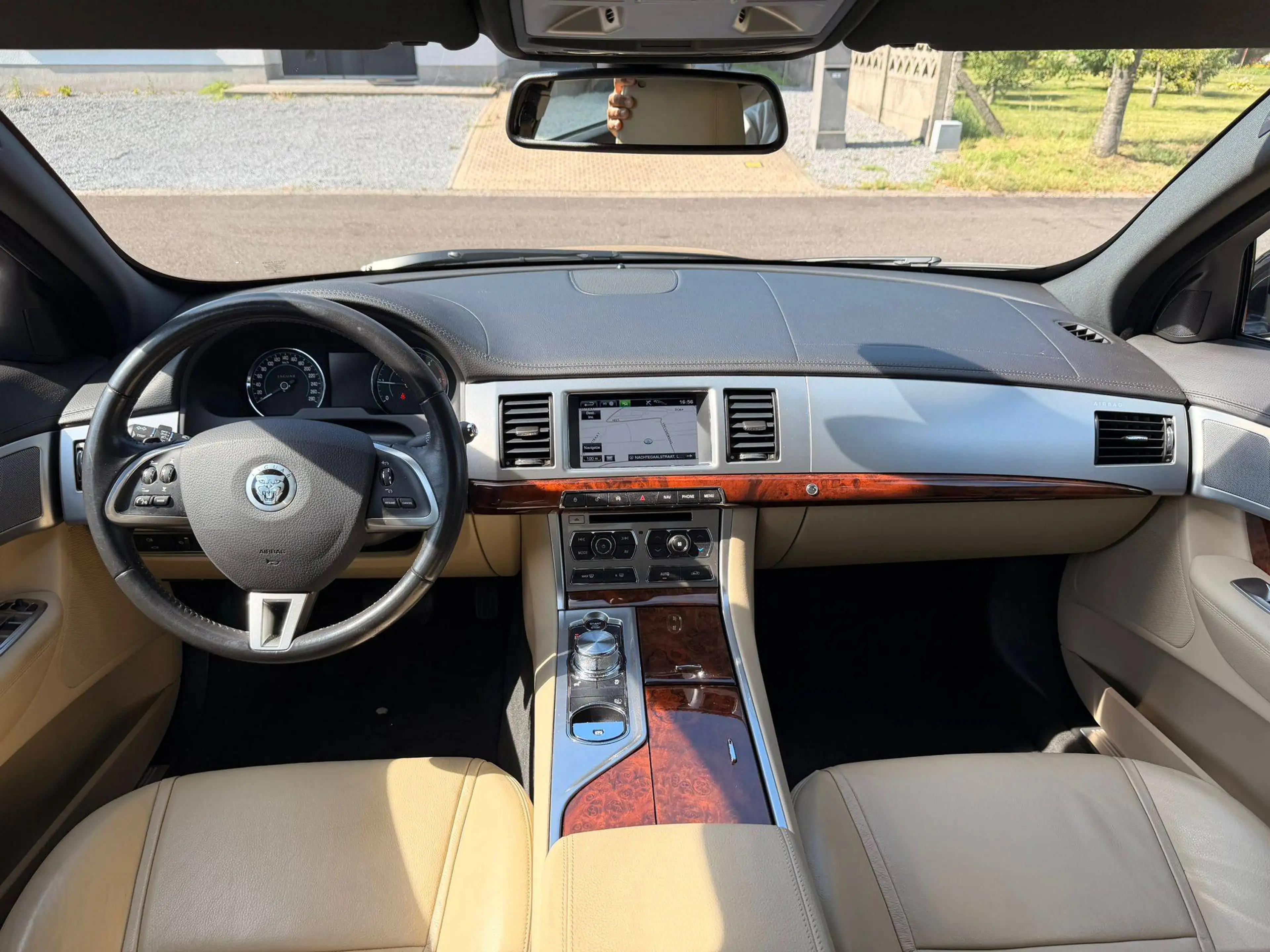 Jaguar XF XF 2.2 D Unieke staat! 1 Jaar Garantie! — photo 13